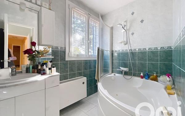 Maison à vendre    6 pièces • 225 m2 Ballainvilliers