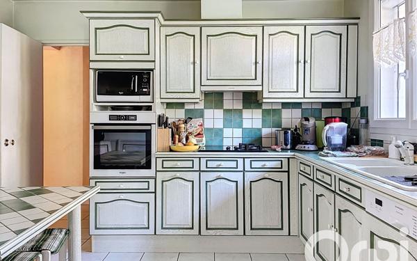 Maison à vendre    6 pièces • 225 m2 Ballainvilliers