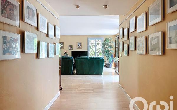 Maison à vendre    6 pièces • 225 m2 Ballainvilliers