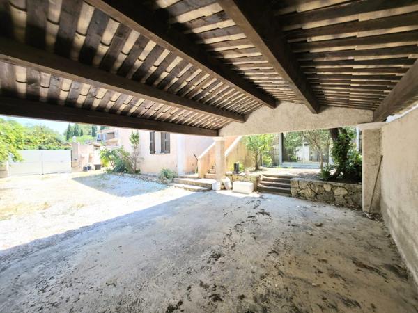 MAISON FAMILIALE-150 m², 4 CHAMBRES, BUREAU, TERRASSE ET SUITE PARENTALE.