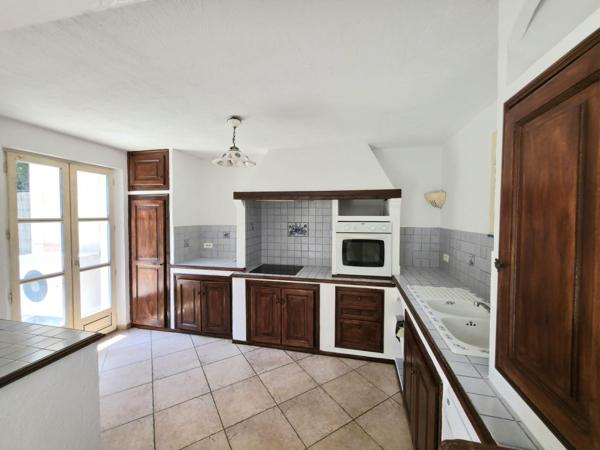 MAISON FAMILIALE-150 m², 4 CHAMBRES, BUREAU, TERRASSE ET SUITE PARENTALE.