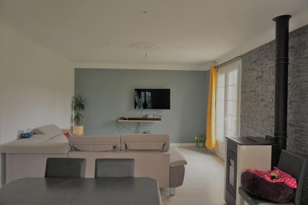 MAISON 3 Chambres 2214 m2 de terrain