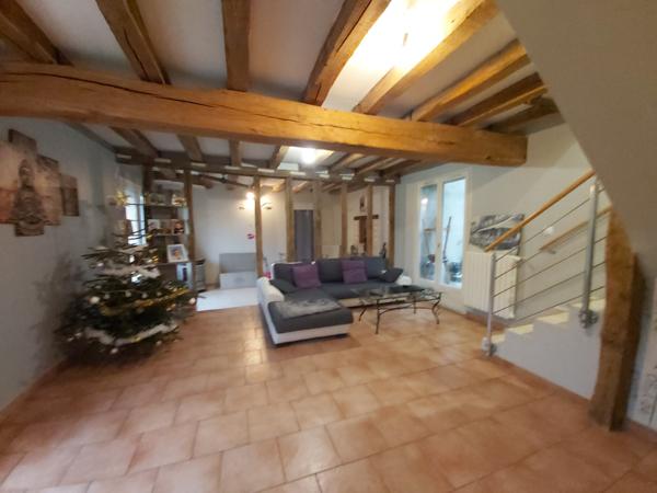 Fermette 4ch, terrain avec étang, dependance