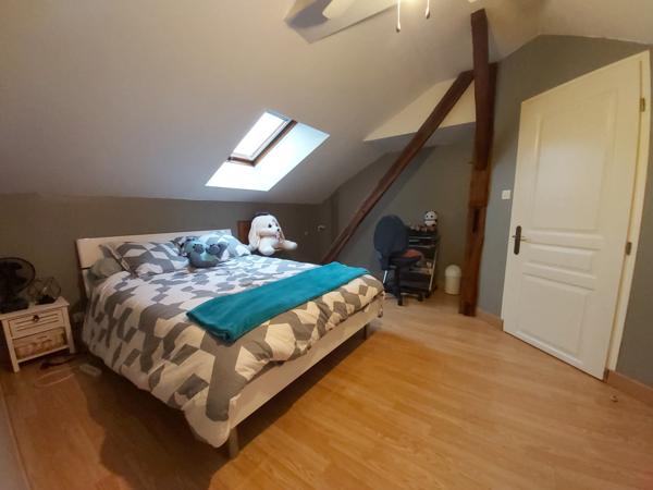 Fermette 4ch, terrain avec étang, dependance