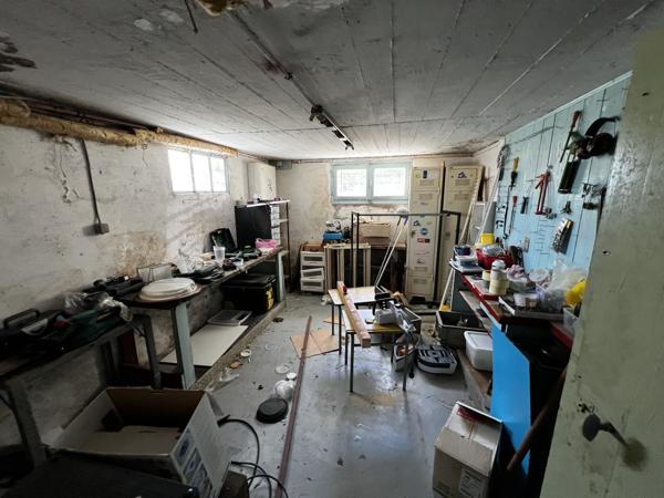 MAISON 4 CHAMBRES - GARAGE - TERRAIN