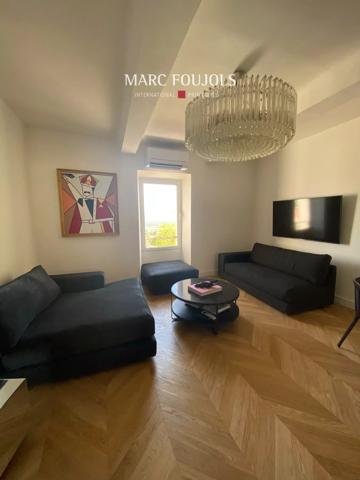 A vendre – Une maison suspendue au-dessus d’Éguilles