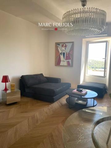 A vendre – Une maison suspendue au-dessus d’Éguilles