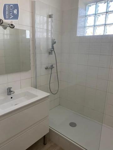 Appartement à louer 2 pièces 41.89m² Brive-la-Gaillarde (19100)