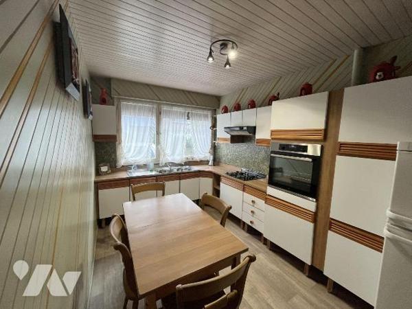 Uniquement chez votre Notaire.
Notre Service Immobilier vous propose cet appartement situé en ...