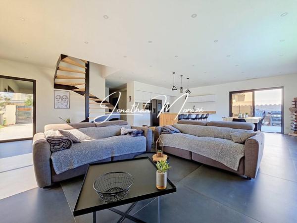 Maison à vendre 6 pièces de 194 m²