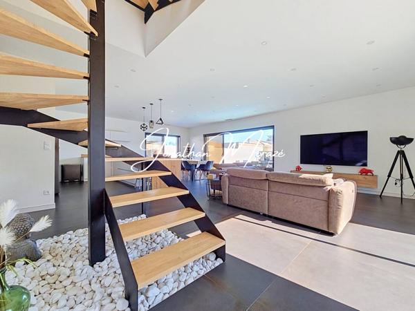 Maison à vendre 6 pièces de 194 m²