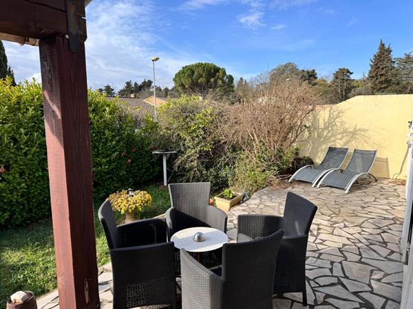 Carcassonne Grazailles pavillon plain-pied 101 m² sous-sol complet 3 chambres terrain 423 m² terrasses sans vis-à-vis cheminée insert