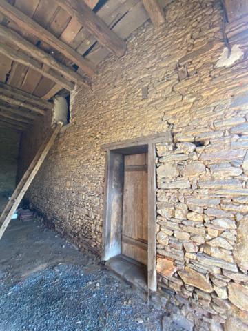 Fermette 48m2 plain pied 3 pièces 29000€  NOUZEROLLES (23)