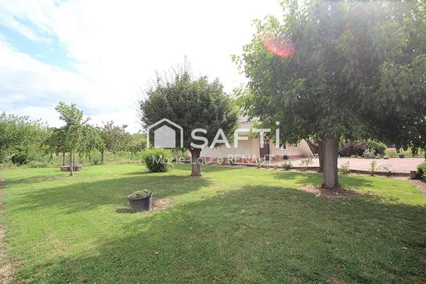 Maison sur sous-sol et grand garage - 3 chambres - Habitable à moderniser