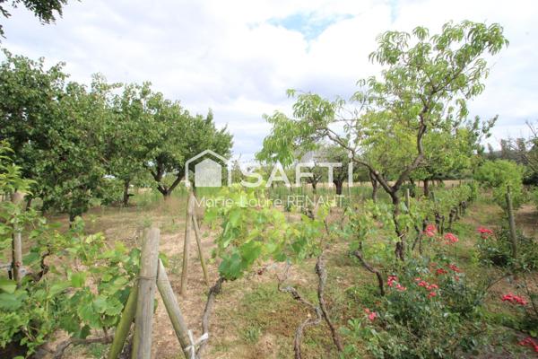 Maison sur sous-sol et grand garage - 3 chambres - Habitable à moderniser