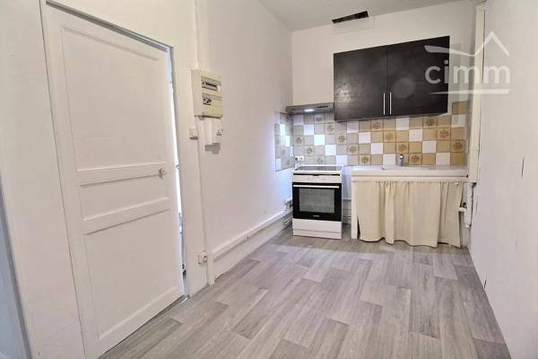 MONTBLANC HERAULT - EXCLUSIVITÉ : Immeuble en monopropriété de deux appartements d'environ 30 m2 chacun.
