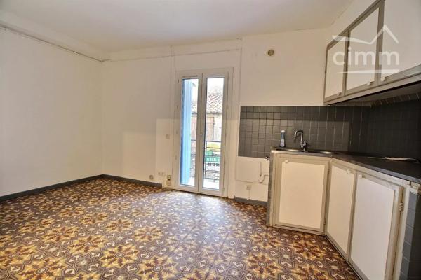 MONTBLANC HERAULT - EXCLUSIVITÉ : Immeuble en monopropriété de deux appartements d'environ 30 m2 chacun.