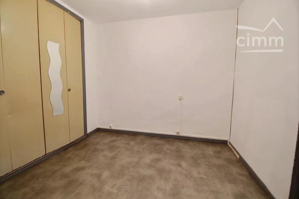 MONTBLANC HERAULT - EXCLUSIVITÉ : Immeuble en monopropriété de deux appartements d'environ 30 m2 chacun.