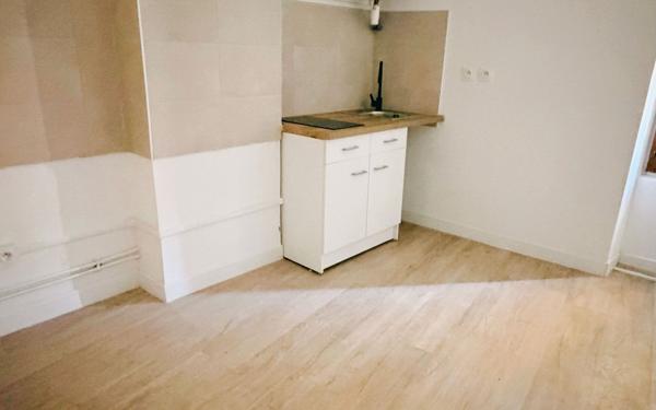 Appartement à louer    2 pièces •  Renage