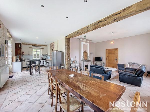 A Vendre Maison de village en pierre de 259 m² avec garage et jardin à dix minutes d'Eauze