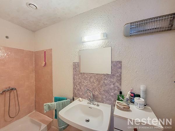 A Vendre Immeuble en pierre à rénover sur deux étages avec garage au coeur de Condom