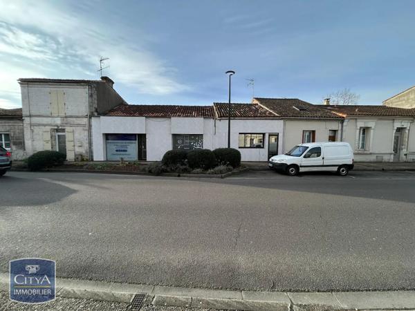 Local commercial à vendre 207m² Soyaux (16800)