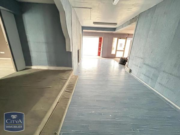 Local commercial à vendre 207m² Soyaux (16800)
