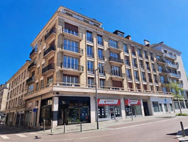 APPARTEMENT 5P QUAI DE SEINE RIVE DROITE
