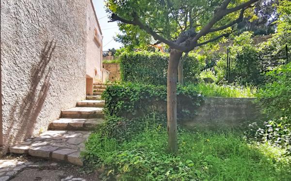 Maison à vendre    4 pièces • 163 m2 Toulon