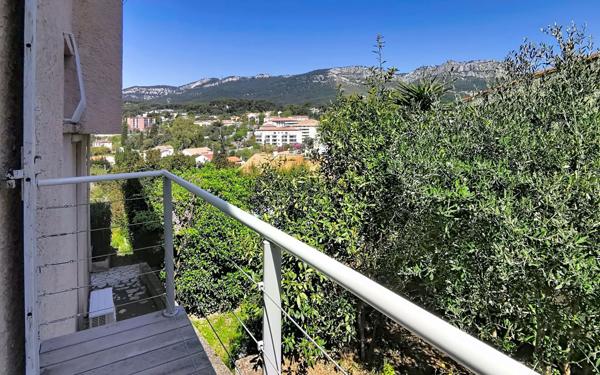 Maison à vendre    4 pièces • 163 m2 Toulon