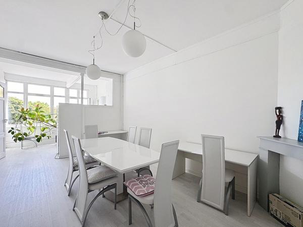 Co exclusivité , Lille Saint Maurice, Appartement de 117.65 m2 avec terrasse, inscrit dans une petite copropriété Lille