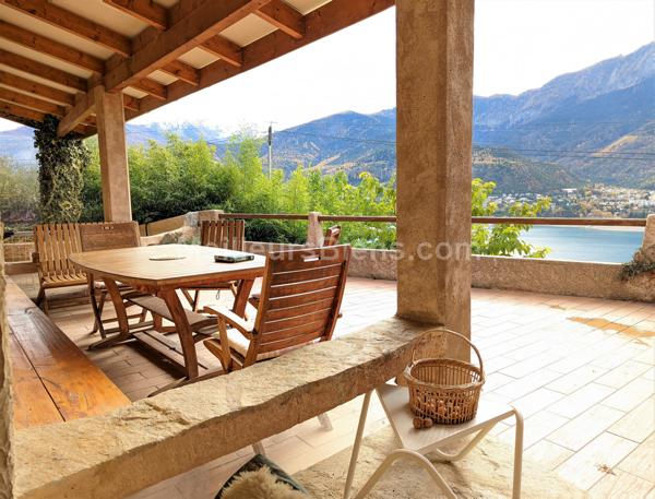 PROPRIETE AVEC VUE D 'EXCEPTION