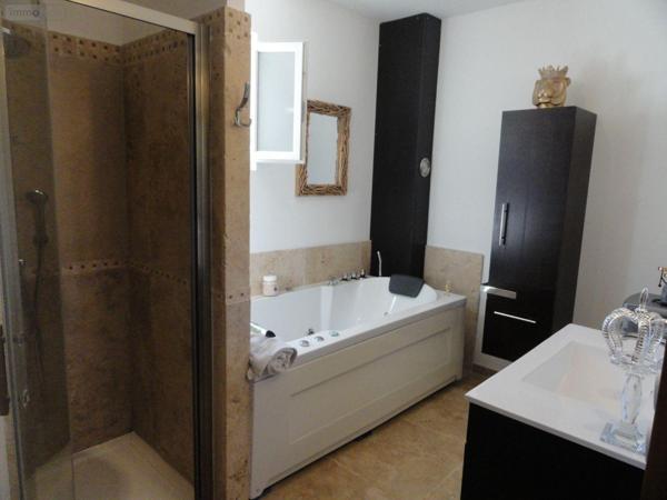 Maison individuelle à vendre à Saint-Gilles dans le Gard (30800), ref : 11411/358