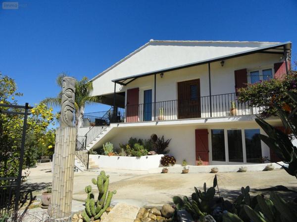 Maison individuelle à vendre à Saint-Gilles dans le Gard (30800), ref : 11411/358