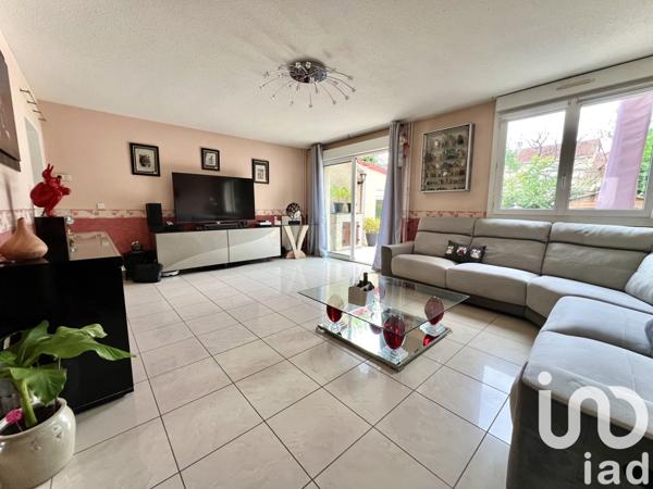 Maison 6 pièces de 115 m² à Montigny-le-Bretonneux (78180)