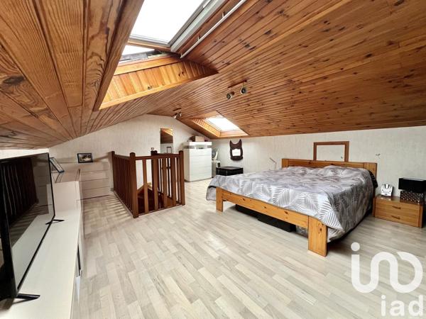 Maison 6 pièces de 115 m² à Montigny-le-Bretonneux (78180)
