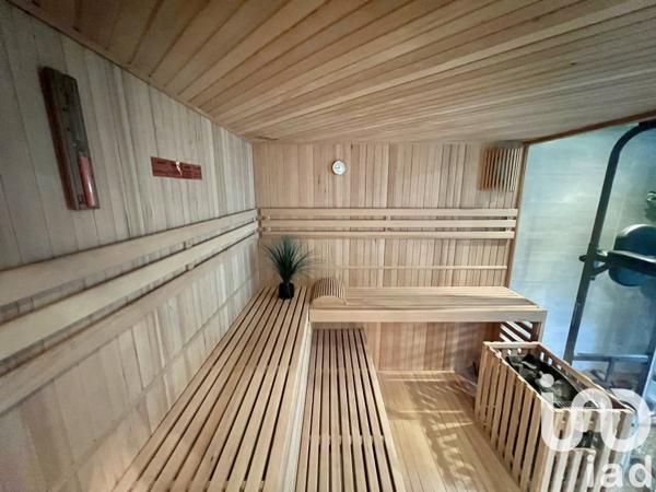 Maison 6 pièces de 115 m² à Montigny-le-Bretonneux (78180)