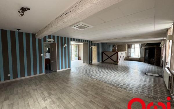 Maison à vendre    5 pièces •  Bruyères-et-Montbérault