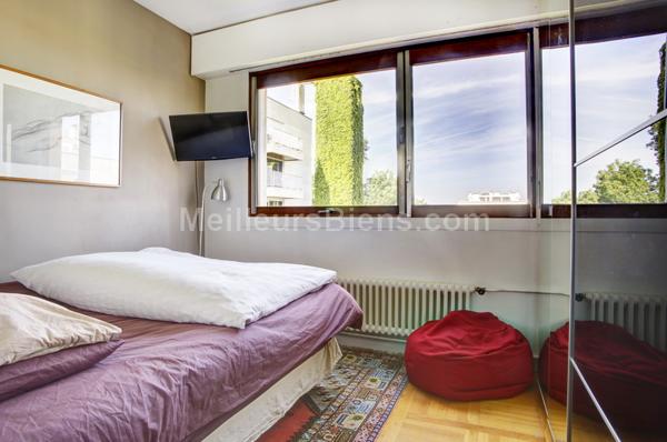 APPARTEMENT 4 P 89 m2 AVEC BALCON PLEIN OUEST ET VUE SUR PARIS