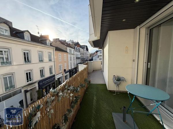 Appartement à louer 2 pièces 65.9m²