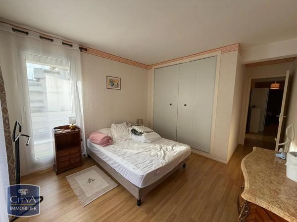 Appartement à louer 2 pièces 65.9m²