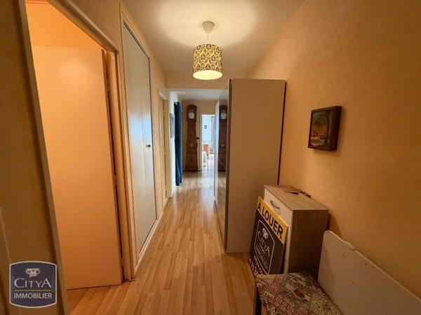 Appartement à louer 2 pièces 65.9m²
