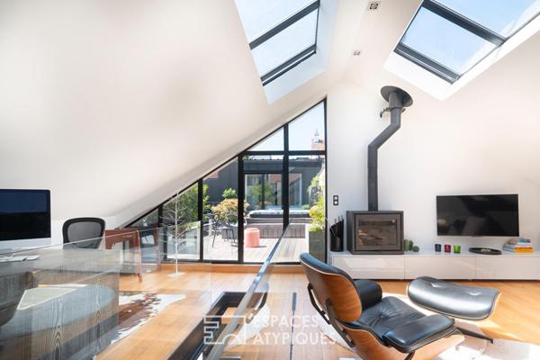Loft en duplex avec patio et terrasse