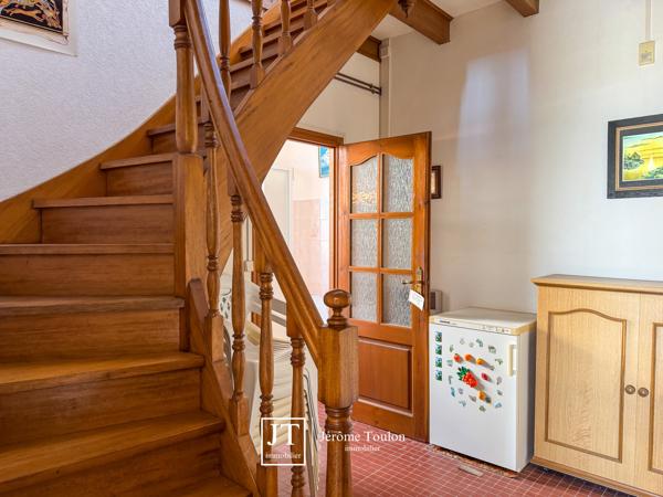 Maison
                                                                                                                                                                                                                                                                                                                        5 pièce(s)                                                                                                                                                                                                          3 chambre(s)                                                                                                                                                                                                          126  m²