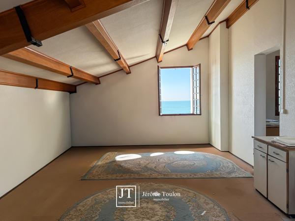 Maison
                                                                                                                                                                                                                                                                                                                        5 pièce(s)                                                                                                                                                                                                          3 chambre(s)                                                                                                                                                                                                          126  m²