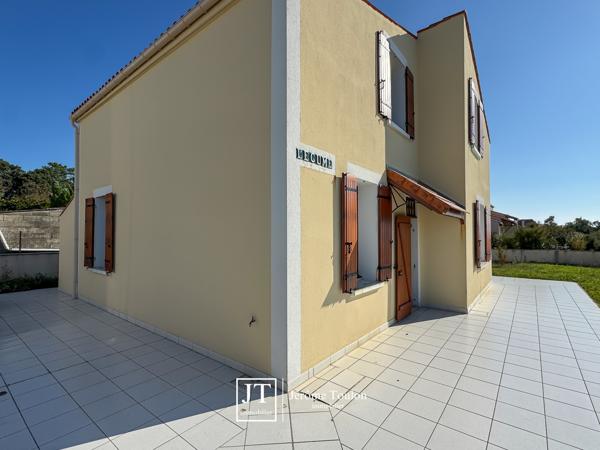 Maison
                                                                                                                                                                                                                                                                                                                        5 pièce(s)                                                                                                                                                                                                          3 chambre(s)                                                                                                                                                                                                          126  m²