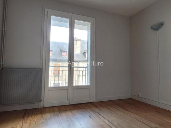 Location non meublée - Appartement - Oloron-sainte-marie - Réf.:205423 T4 RENOVE EN CENTRE VILLE - PARKING - CAVE