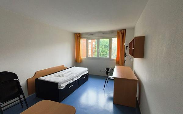 Appartement à louer    1 pièce •  Paris 20