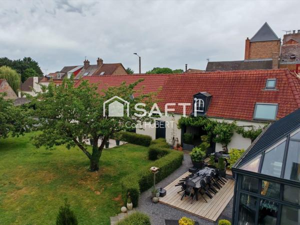 Propriété d’exception – 305 m² habitables – 2 logements – 11 garages – Terrain constructible – Abbeville