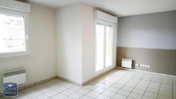 Appartement à louer 2 pièces 54.87m²